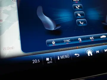 MERCEDES-BENZ E 220 d PANORAMA 2xAVANTGARDE
