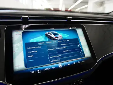 MERCEDES-BENZ E 220 d PANORAMA 2xAVANTGARDE
