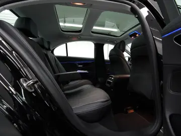 MERCEDES-BENZ E 220 d PANORAMA 2xAVANTGARDE