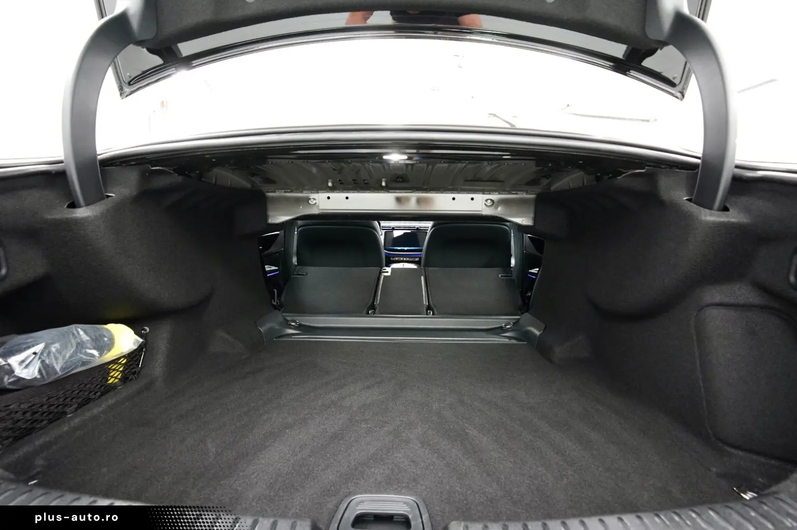 MERCEDES-BENZ E 220 d PANORAMA 2xAVANTGARDE