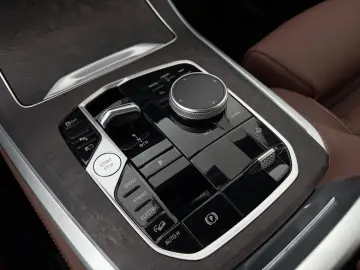 BMW X5 xDrive 50 e M Sport    H&K   Top Zustand