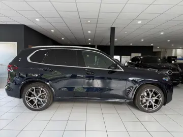 BMW X5 50e xDrive M-PAKET PANO HEADUP LUFT LASER 360
