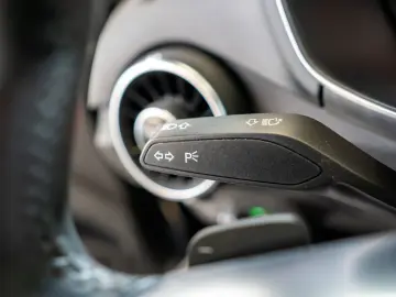 AUDI TT Coupe 45 TFSI LED NAVI KAMERA SHZ KLIMA BT