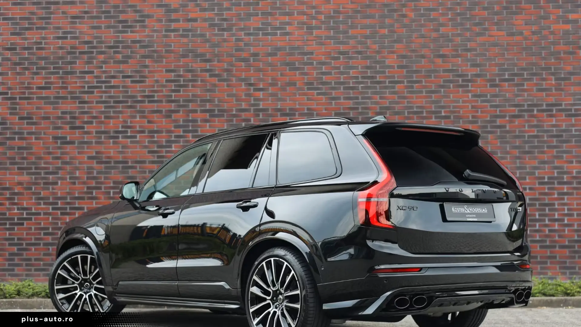 Volvo XC90 T8 AWD Ultra Dark - 7 Locuri - MY 2026