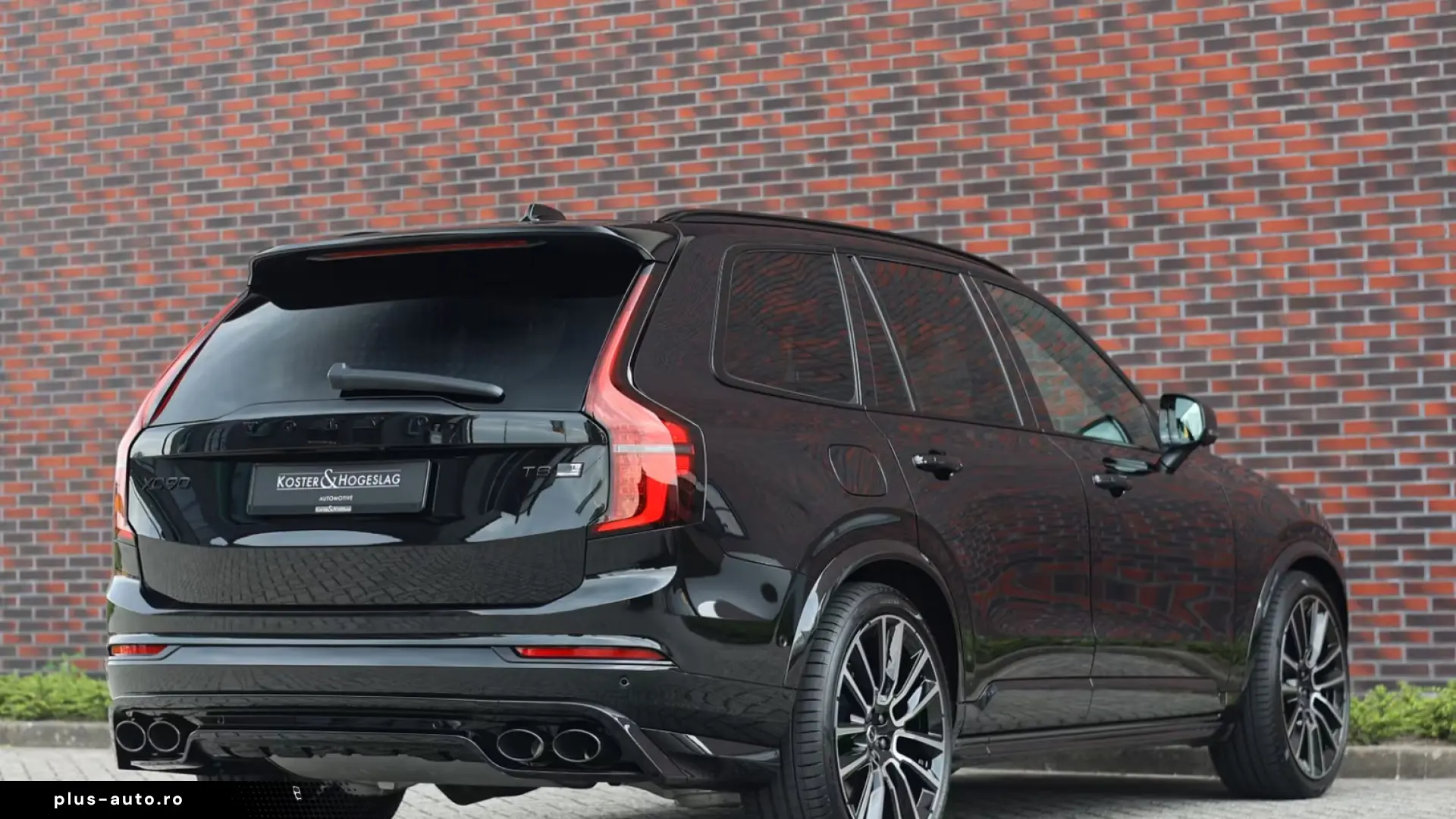 Volvo XC90 T8 AWD Ultra Dark - 7 Locuri - MY 2026