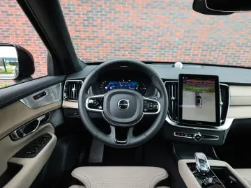 Volvo XC90 T8 AWD Ultra Dark - 7 Locuri - MY 2026