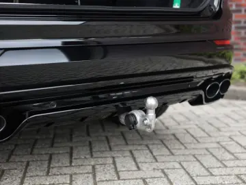 Volvo XC90 T8 AWD Ultra Dark - 7 Locuri - MY 2026