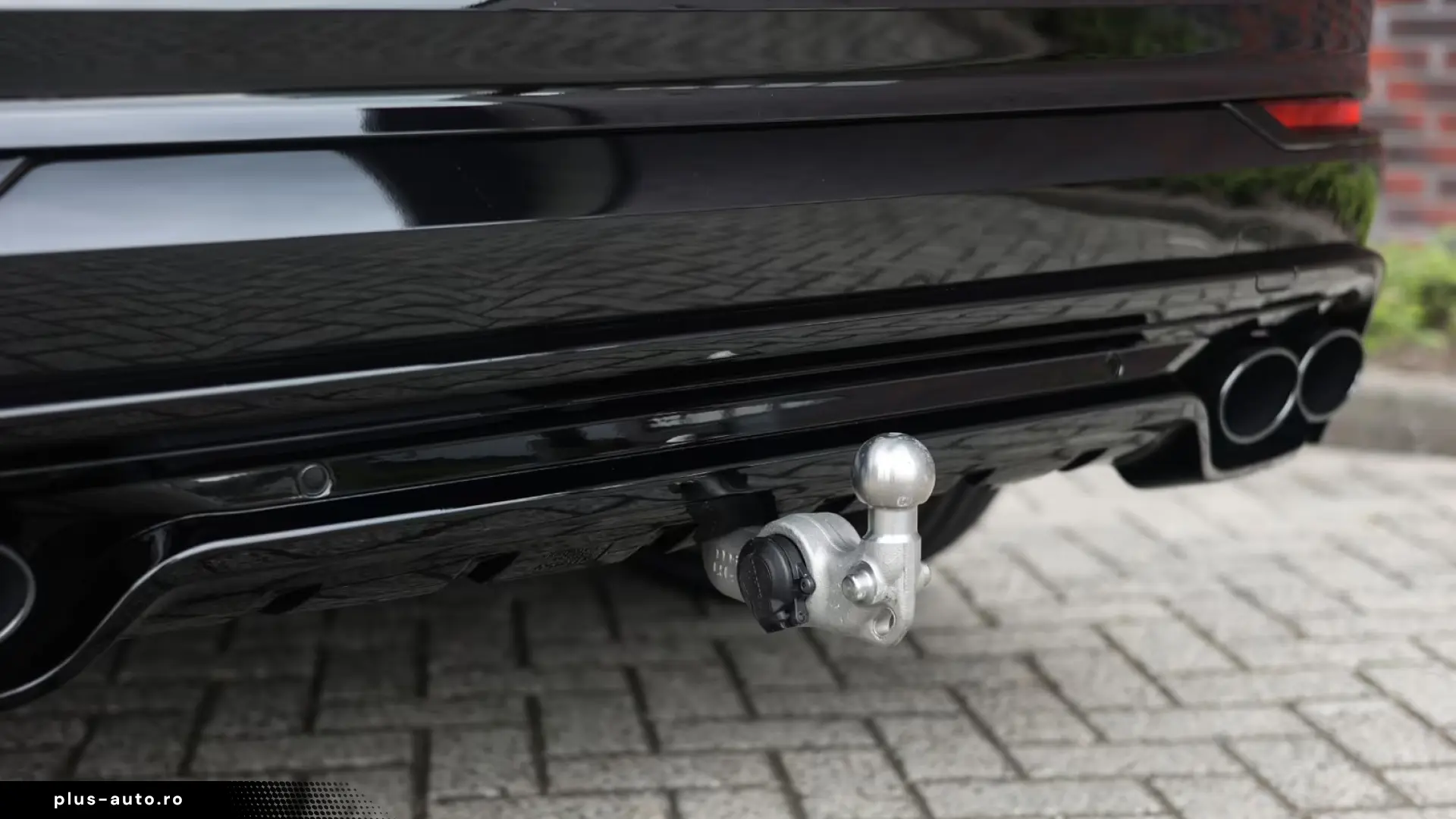 Volvo XC90 T8 AWD Ultra Dark - 7 Locuri - MY 2026