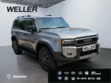 TOYOTA Land Cruiser 2 8 D-4D Executive 4x4  AHK 360  AC