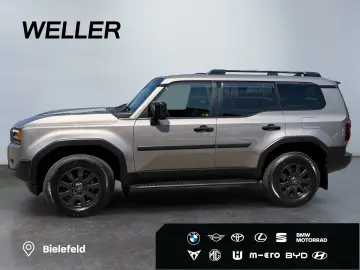 TOYOTA Land Cruiser 2 8 D-4D Executive 4x4  AHK 360  AC