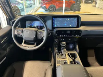 TOYOTA Land Cruiser 2.8 D-4D Executive