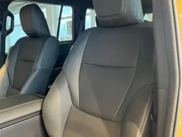TOYOTA Land Cruiser 2.8 D-4D Executive