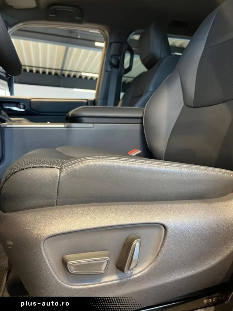 TOYOTA Land Cruiser 2.8 D-4D Executive