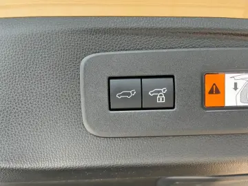 TOYOTA Land Cruiser 2.8 D-4D Executive