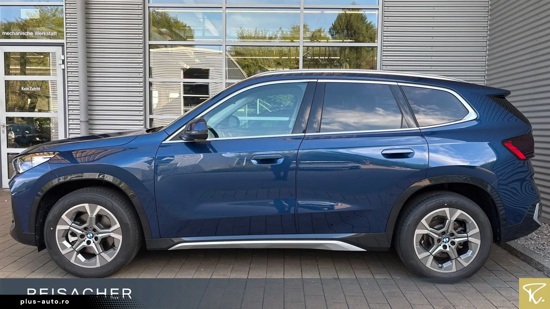 BMW X1 sDrive20i A X-Line AHK ACC RFK LCPlus eSitz M