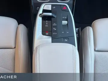 BMW X1 sDrive20i A X-Line AHK ACC RFK LCPlus eSitz M