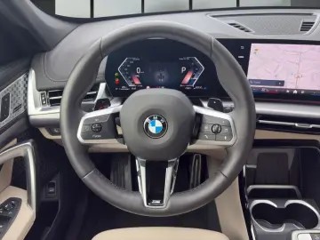 BMW X1 xDrive20d M-SPORT LED NAVI KAMERA H K 18  AHK