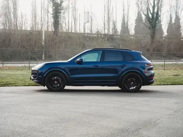 PORSCHE E-Hybrid SportDesign Pano airsusp. Bose PPF