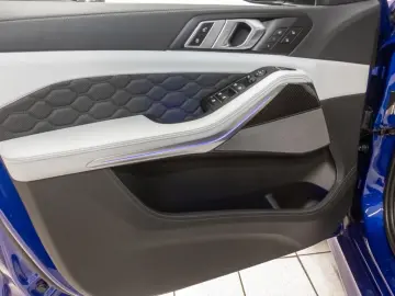 BMW X5 M  AHK Panorama HUD 360 Kamera Leder e-Sitze