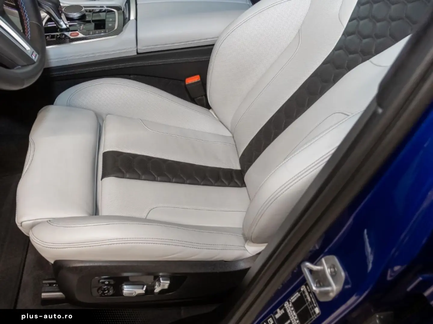 BMW X5 M  AHK Panorama HUD 360 Kamera Leder e-Sitze