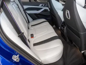 BMW X5 M  AHK Panorama HUD 360 Kamera Leder e-Sitze