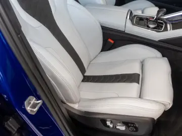 BMW X5 M  AHK Panorama HUD 360 Kamera Leder e-Sitze