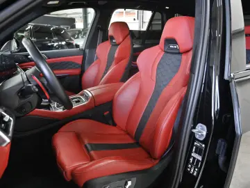 BMW X5M Competition PANO-SKY MASSAGE SOFT-CL B&W 22'