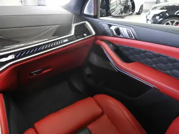 BMW X5M Competition PANO-SKY MASSAGE SOFT-CL B&W 22'