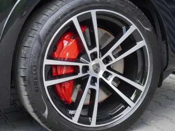 Porsche Cayenne Turbo E-Hybrid