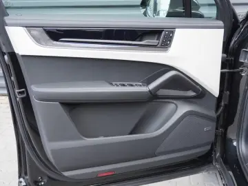 Porsche Cayenne Turbo E-Hybrid