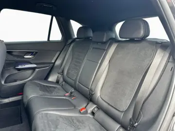 MERCEDES-BENZ GLC 300 d 4Matic AMG-Line AHK Adv  PA LED Navi
