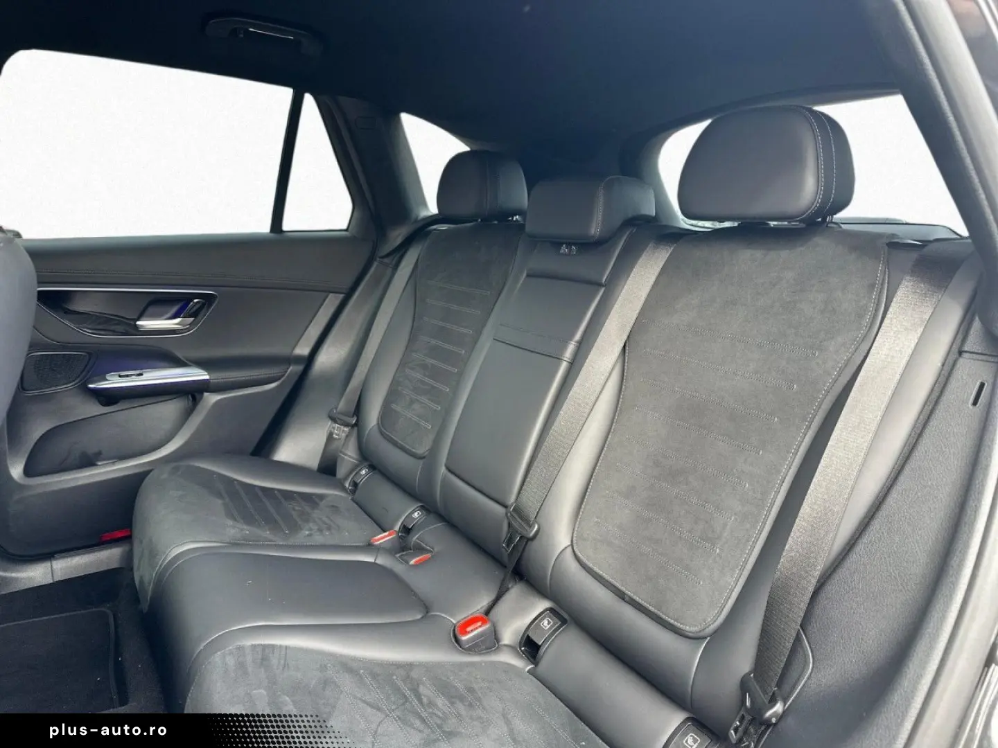 MERCEDES-BENZ GLC 300 d 4Matic AMG-Line AHK Adv  PA LED Navi