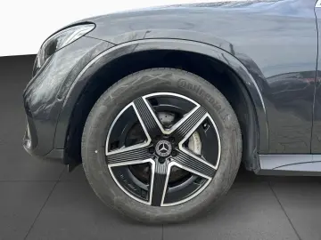 MERCEDES-BENZ GLC 300 d 4Matic AMG-Line AHK Adv  PA LED Navi