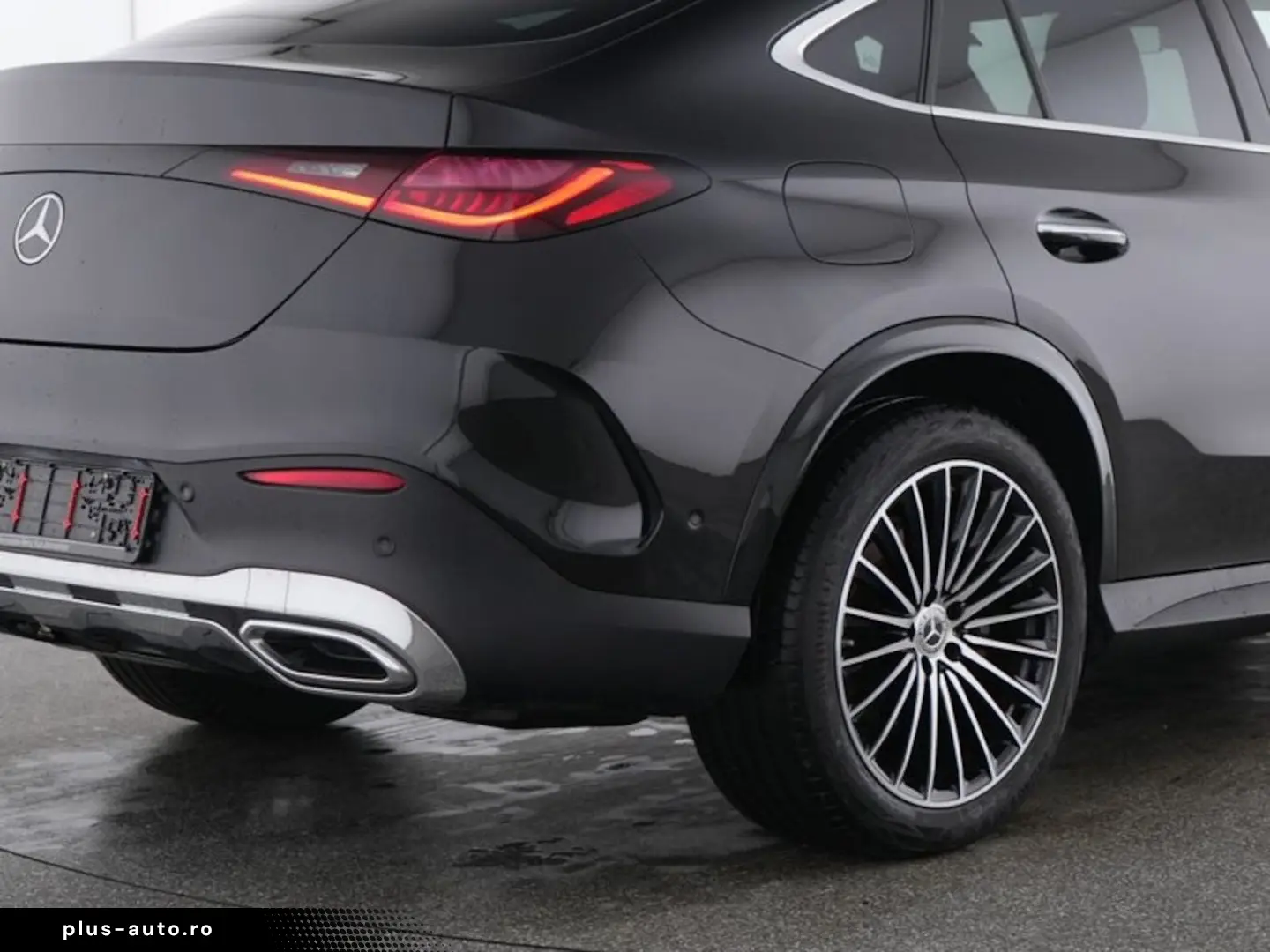 MERCEDES-BENZ GLC 300d 4M COUPE AMG Pano Digilight Memory