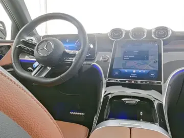 MERCEDES-BENZ GLC 300d 4M COUPE AMG Pano Digilight Memory