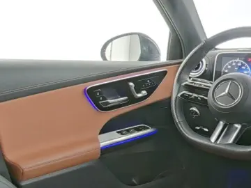 MERCEDES-BENZ GLC 300d 4M COUPE AMG Pano Digilight Memory