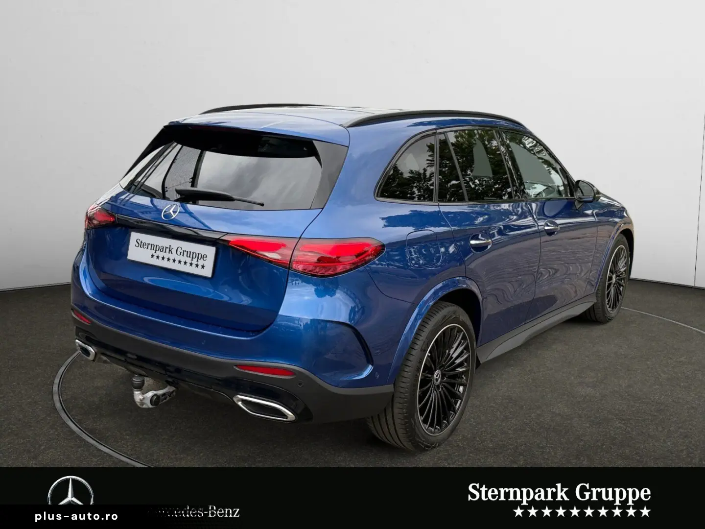 MERCEDES-BENZ GLC 300 4M AMG AHK Night Burm3D Pano 20