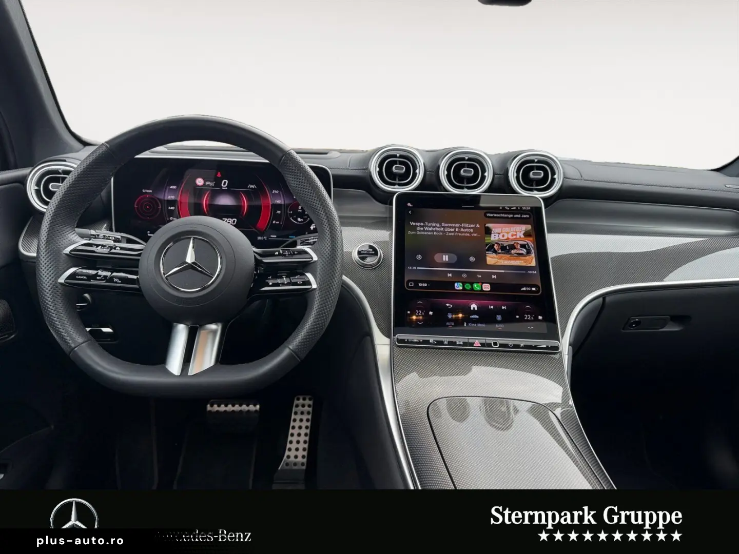 MERCEDES-BENZ GLC 300 4M AMG AHK Night Burm3D Pano 20