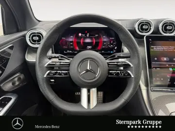 MERCEDES-BENZ GLC 300 4M AMG AHK Night Burm3D Pano 20