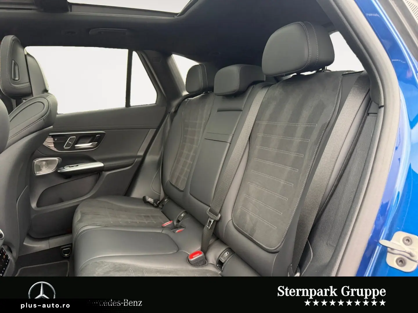 MERCEDES-BENZ GLC 300 4M AMG AHK Night Burm3D Pano 20