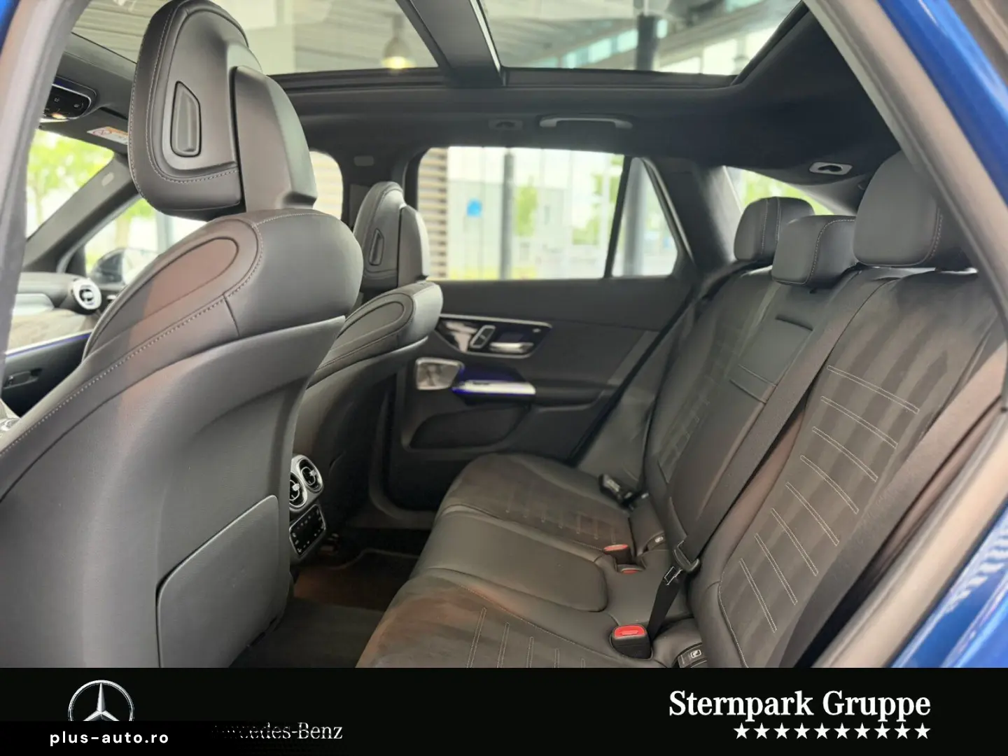 MERCEDES-BENZ GLC 300 4M AMG AHK Night Burm3D Pano 20