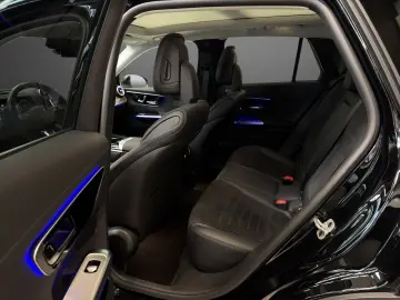 MERCEDES-BENZ GLC 300 4M AMG HUD MEMORY Pano LED