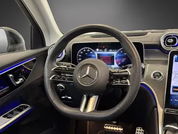 MERCEDES-BENZ GLC 300 4M AMG HUD MEMORY Pano LED