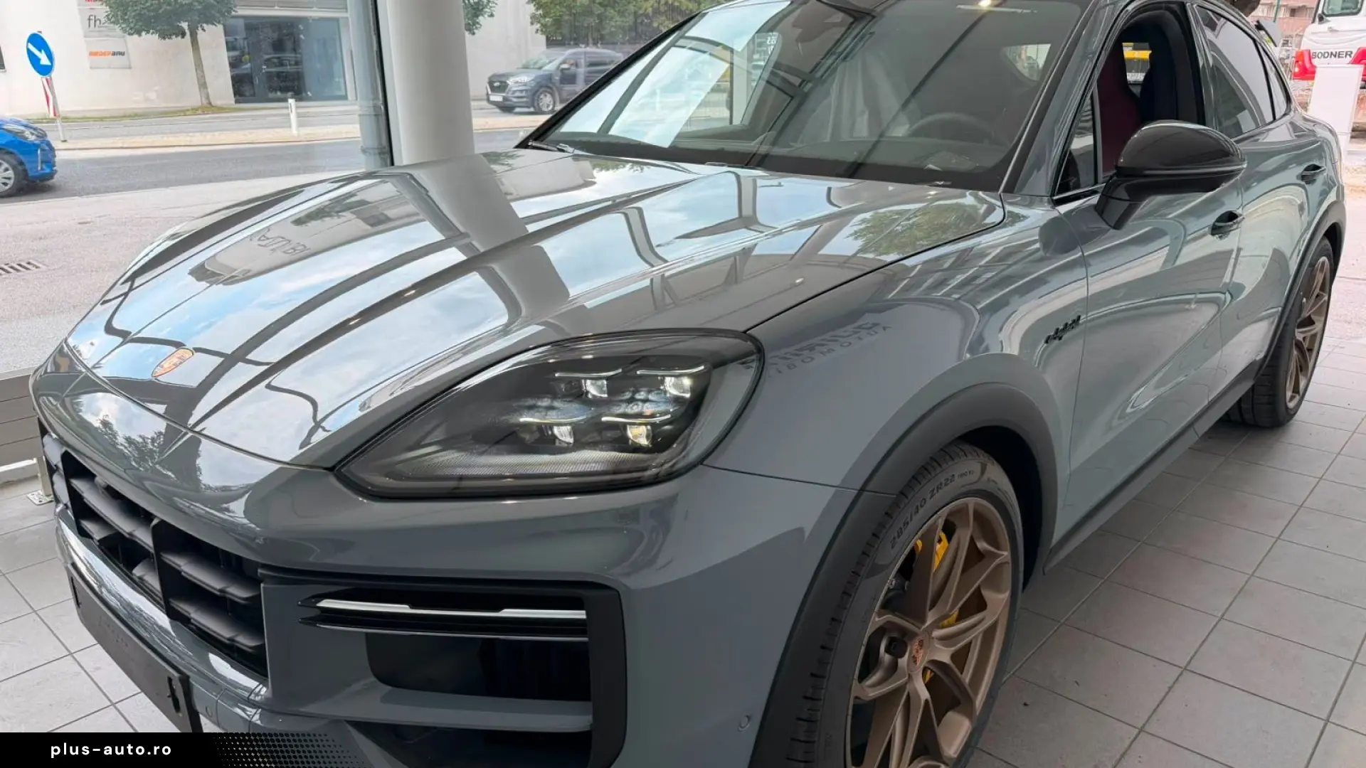Porsche Cayenne Coupe Turbo E-Hybrid - Pachet GT