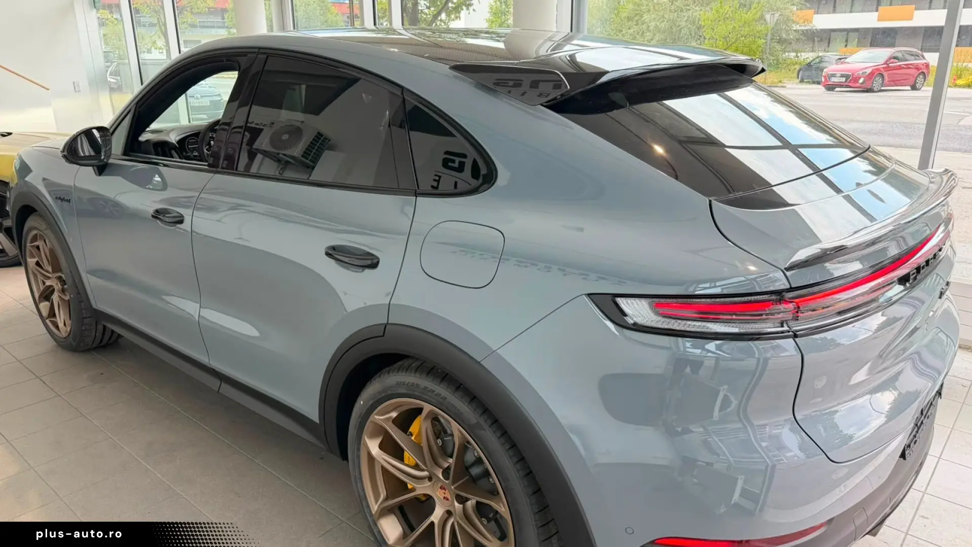 Porsche Cayenne Coupe Turbo E-Hybrid - Pachet GT