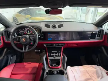 Porsche Cayenne Coupe Turbo E-Hybrid - Pachet GT