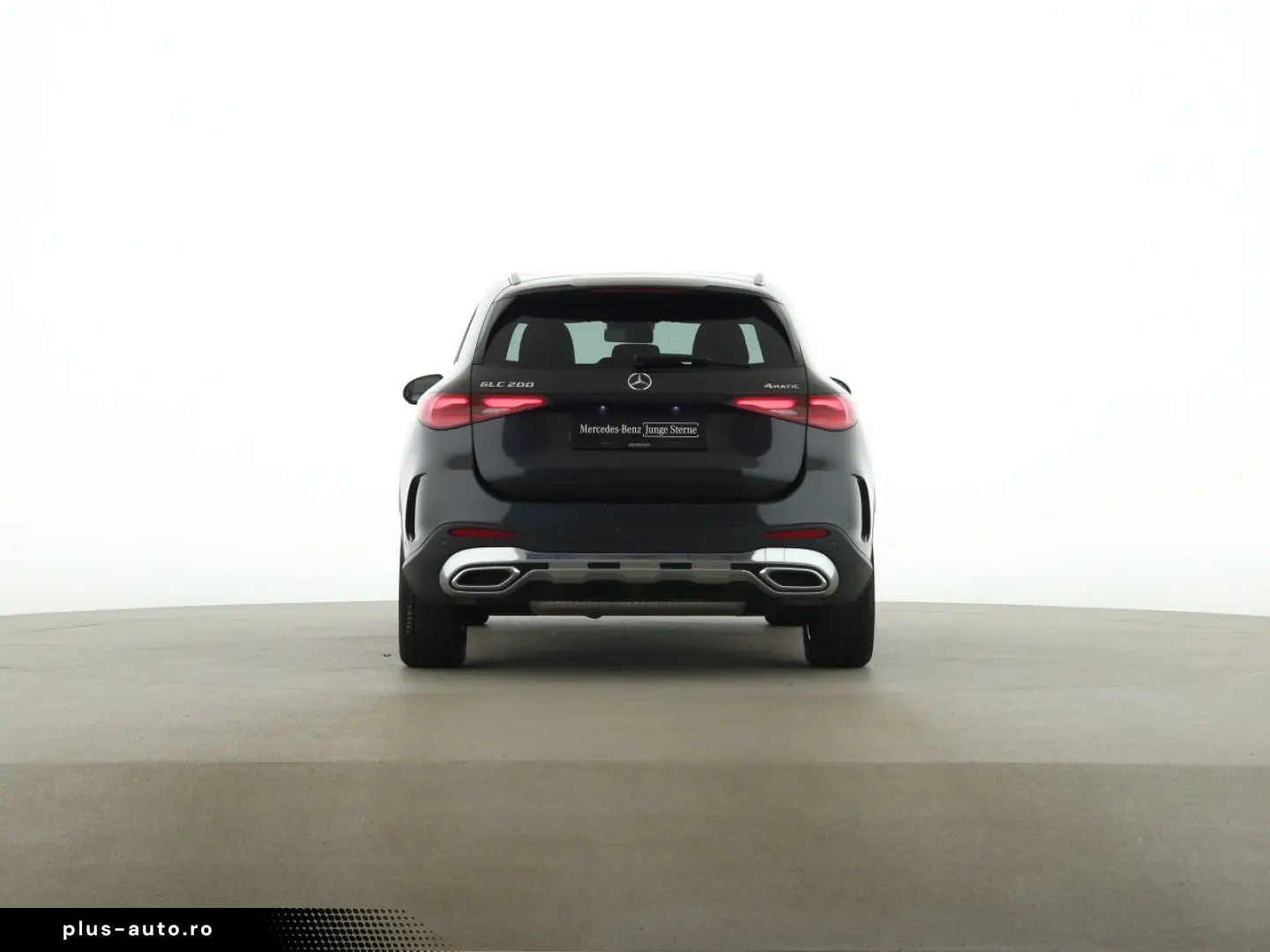 MERCEDES-BENZ GLC 200 4M AMG Pano AHK Distronic Memory