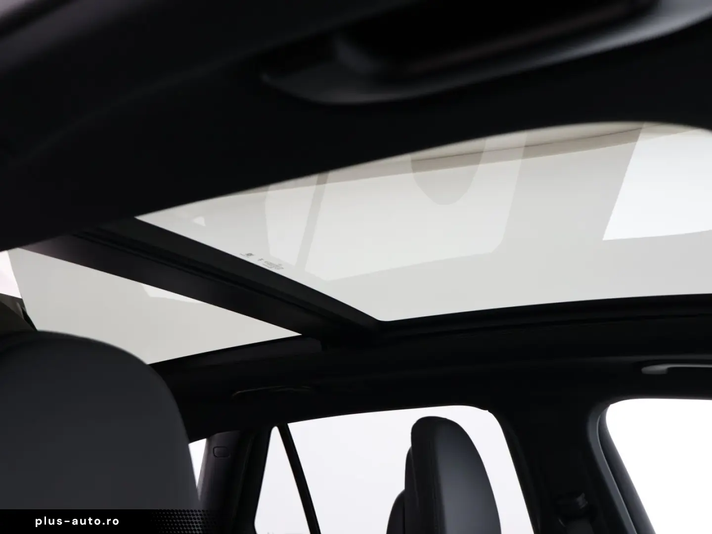 MERCEDES-BENZ GLC 200 4M AMG Pano AHK Distronic Memory