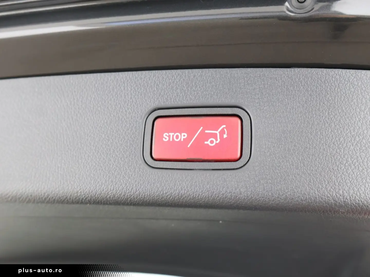 MERCEDES-BENZ GLC 200 4M AMG Pano AHK Distronic Memory