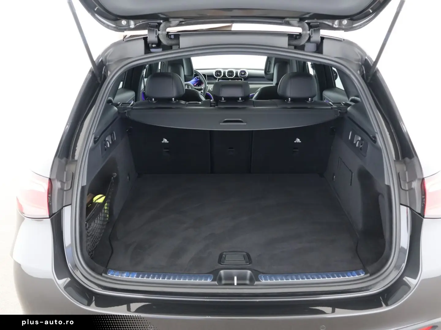 MERCEDES-BENZ GLC 200 4M AMG Pano AHK Distronic Memory